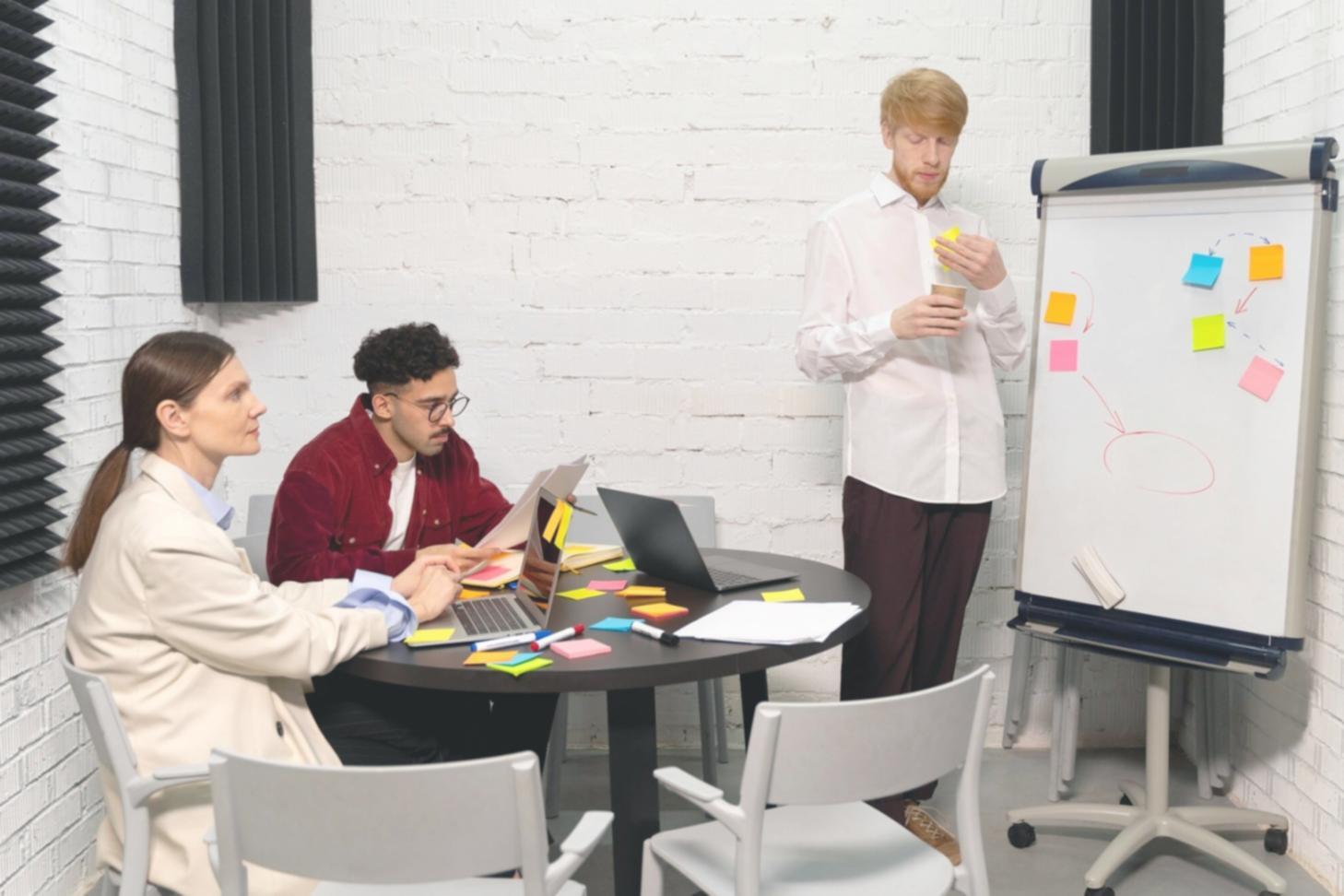 Praktische Finanzanalyse mit realen Geschäftsdaten und Fallstudien